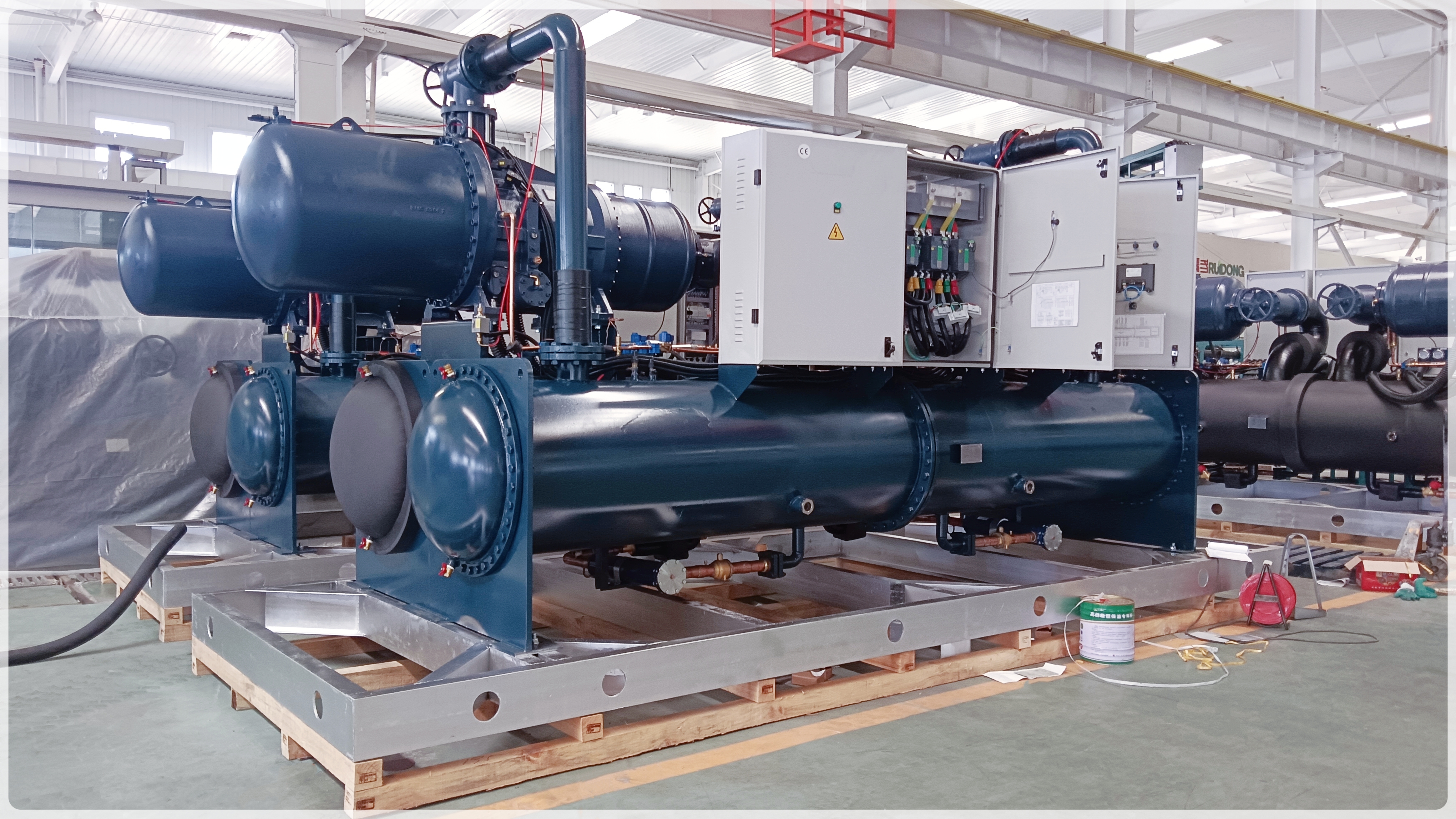 Figura 2- Unidade de parafuso refrigerada a &aacute;gua